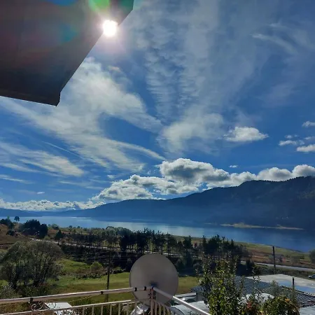 ゲストハウス айрови *