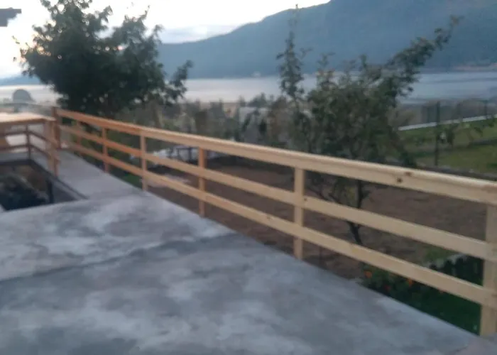 ゲストハウス айрови